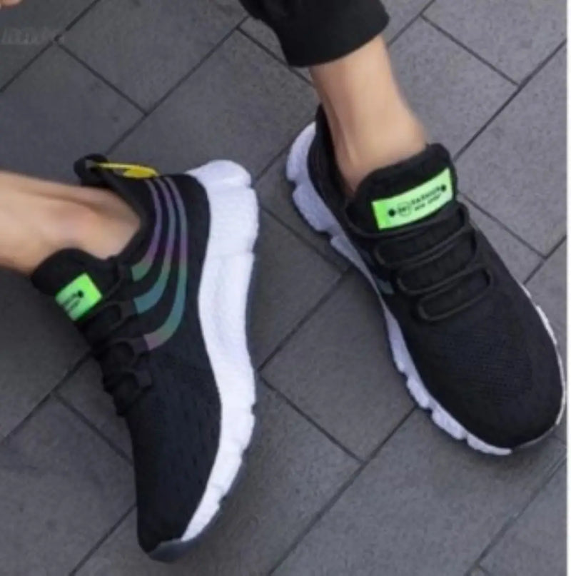 Tenis  Casual, Confortável, Luxo, Preto e Branco Sneaker