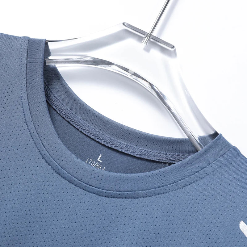 Camiseta Masculina Esportiva CHRLCK – Secagem Rápida, Leveza e Conforto para Seus Desafios!