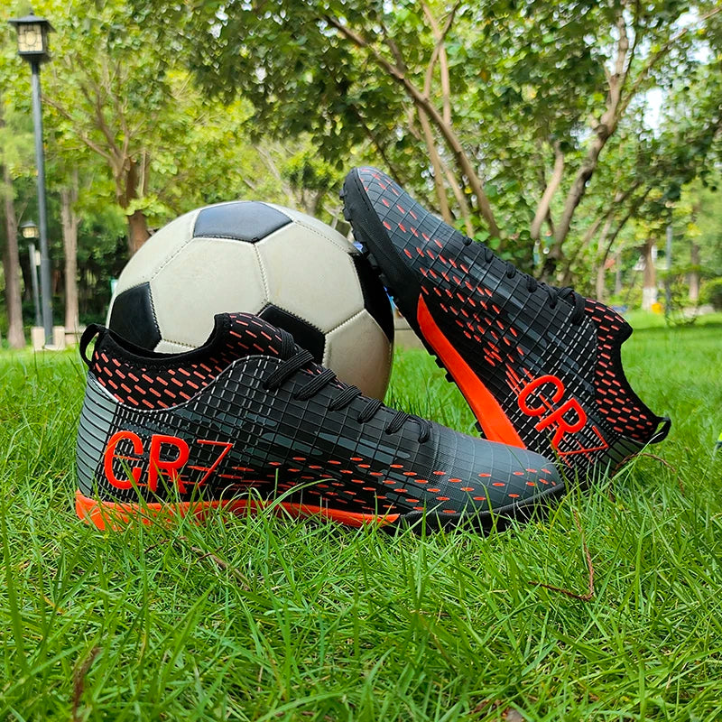 Chuteira Masculina CR7 Society – Leve, Respirável e Confortável | Ideal para Treinos e Jogos no Gramado Sintético (TF)