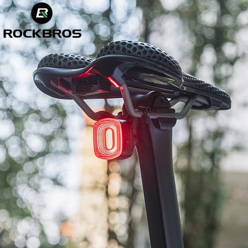 Luz Traseira Inteligente ROCKBROS – Segurança Inteligente para Suas Pedaladas