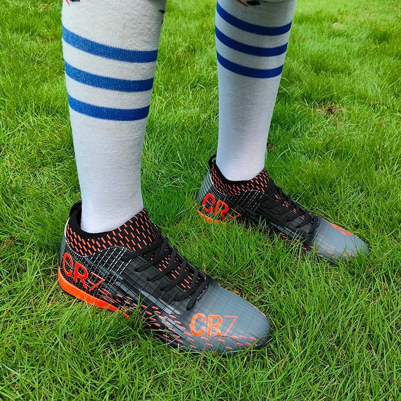 Chuteira Masculina CR7 Society – Leve, Respirável e Confortável | Ideal para Treinos e Jogos no Gramado Sintético (TF)