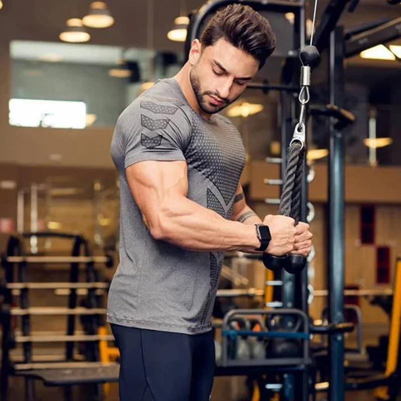 Camiseta Masculina Esportiva – Treino, Compressão, Secagem Rápida, Manga Curta, Fitness e Musculação