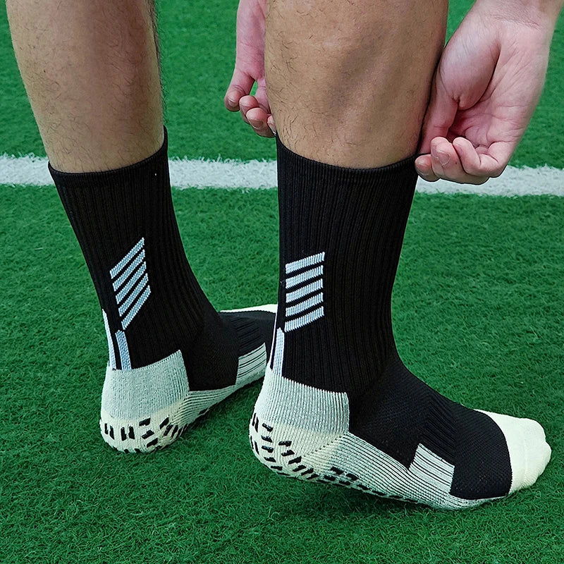 Meia Esportiva Antiderrapante Cano Médio – Ideal para Futebol, Corrida e Treinos
